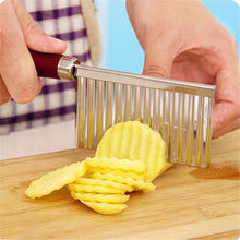 2007_Crinkle Cut Knife Potato Chip Cutter With Wavy Blade French Fry Cutter 